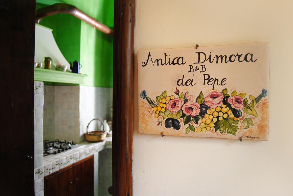 Anticadimora Dei Pepe Bed & Breakfast Salve Exterior photo
